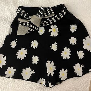 MAJE flowered shorts, with tags. Never worn. Excellent condition!